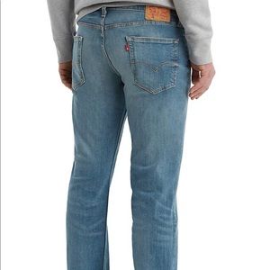 Levi’s 514 -Light Blue Distress Wash